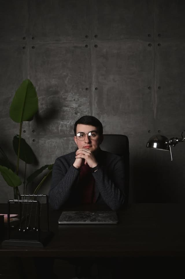 Антон Ставрати